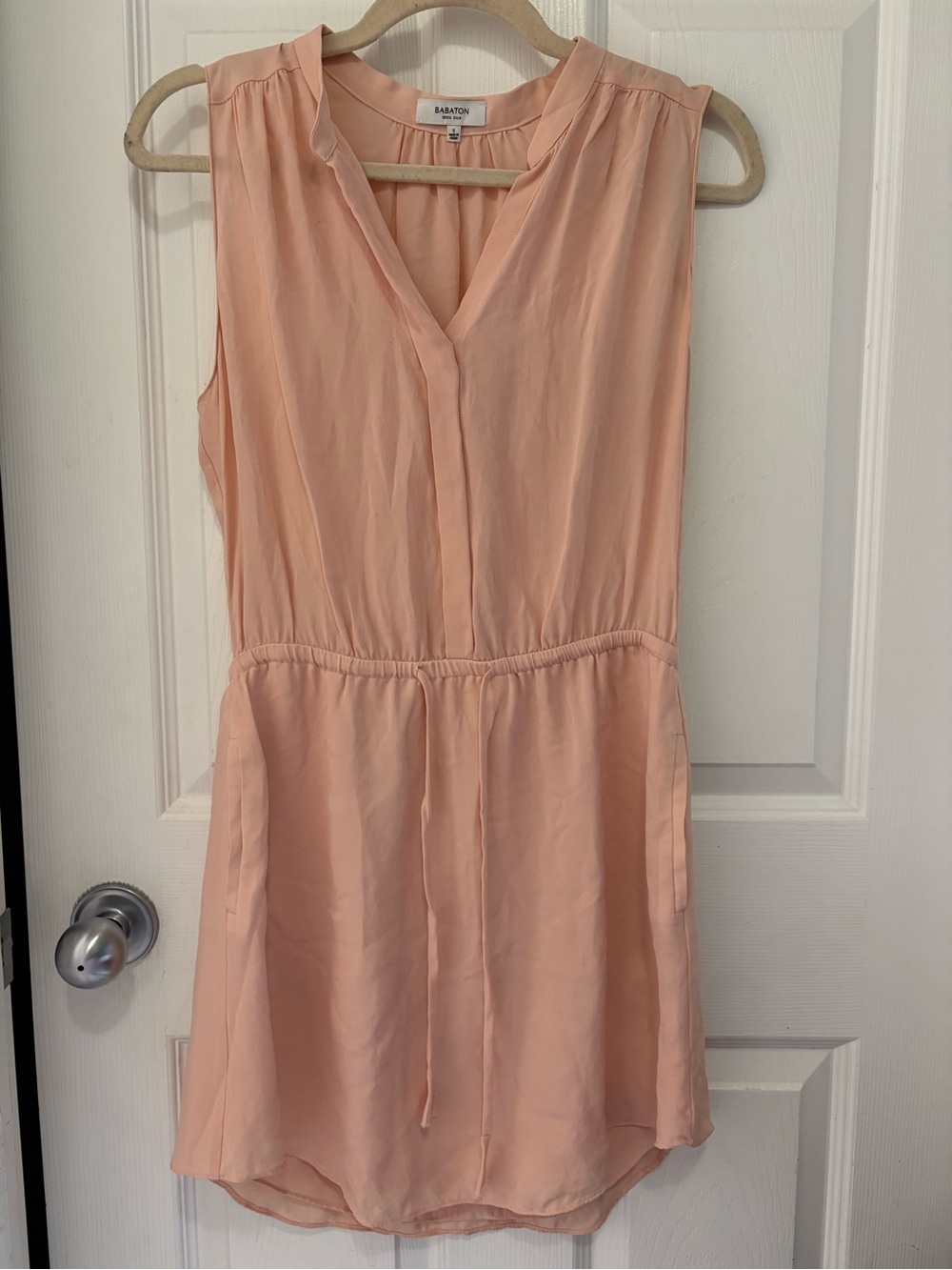 Aritzia Babaton Benedict 100% silk dress